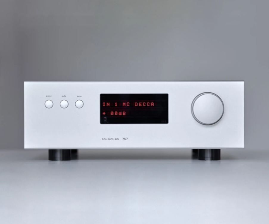 Soulution 757 front