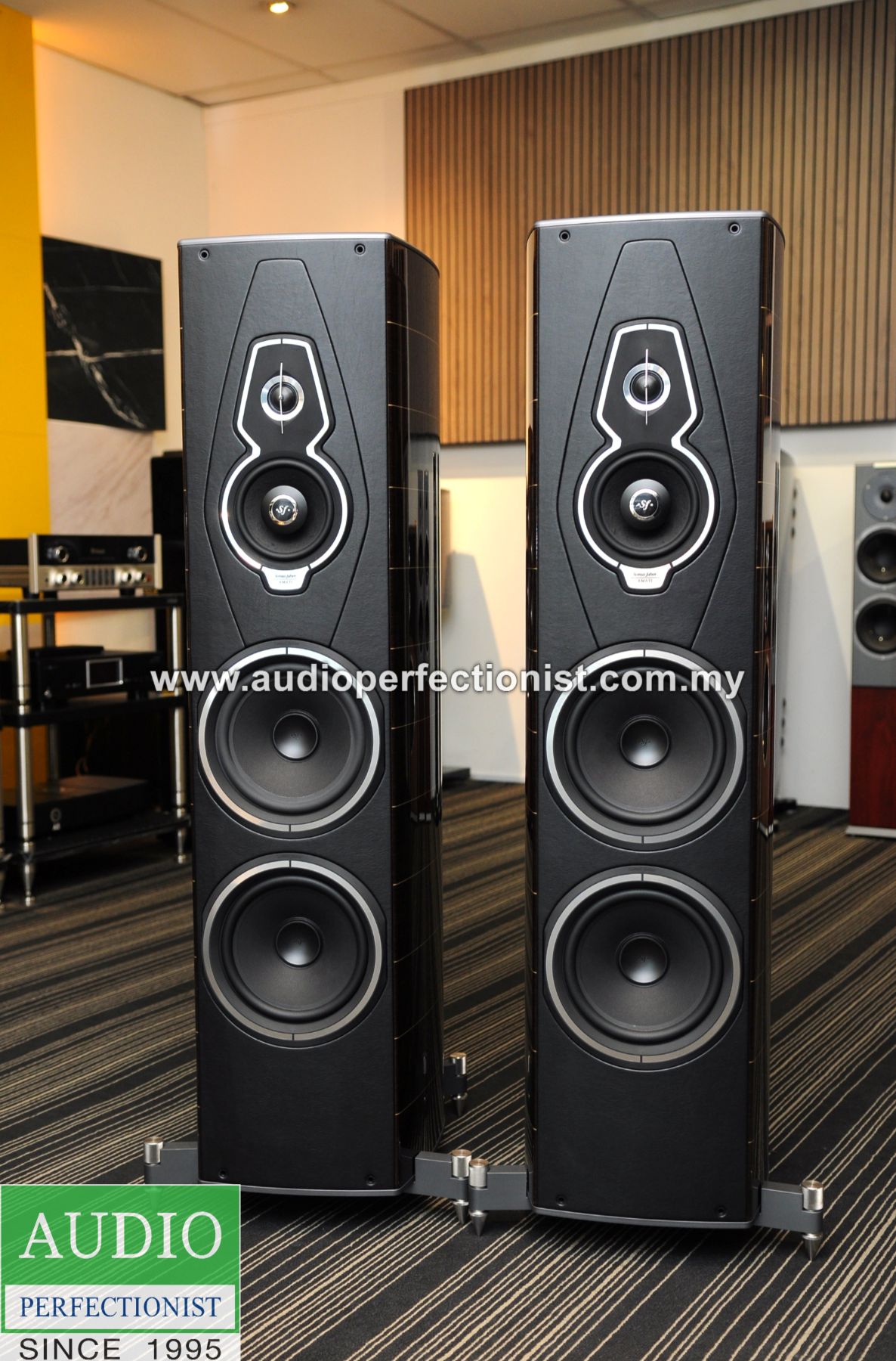 Sonus Faber Amati G5 speakers